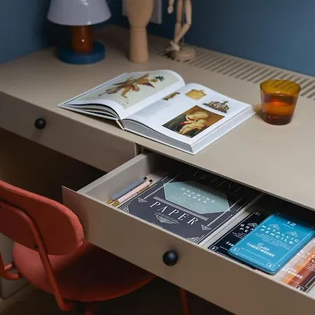 Colourpop: Luxurious Uptown In Lägenhet *