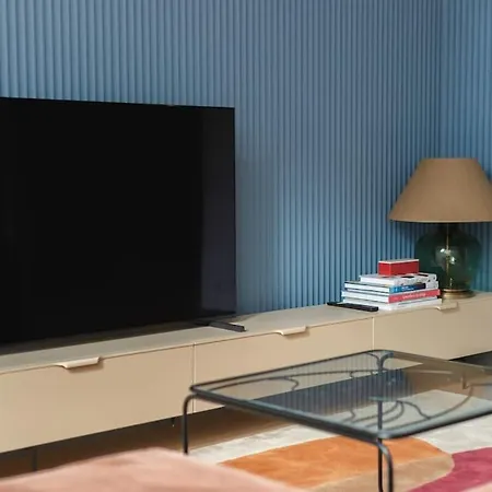 Apartment Colourpop: Luxurious Uptown In Riga
