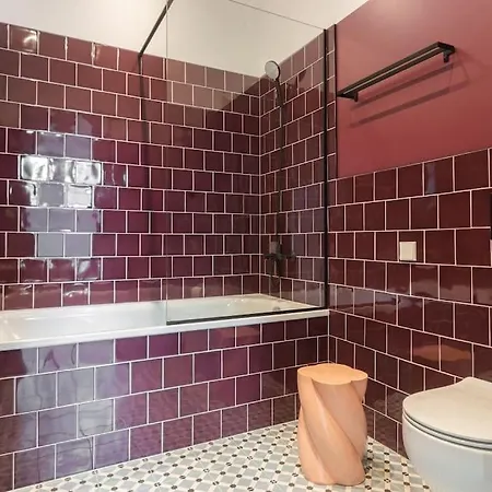 Colourpop: Luxurious Uptown In *