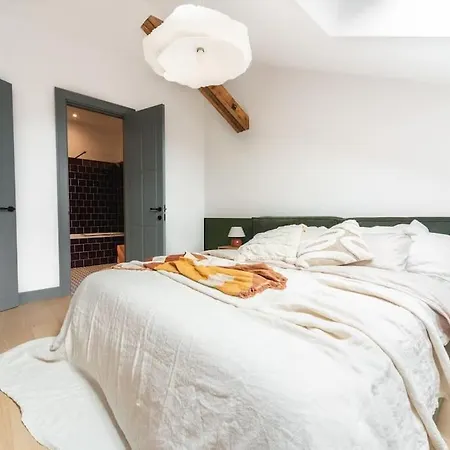 Apartment Colourpop: Luxurious Uptown In Riga